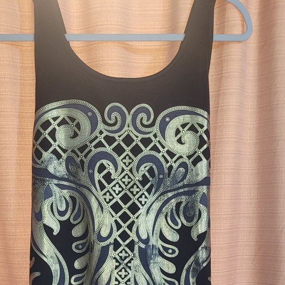 Dress - Picture 1 of 2